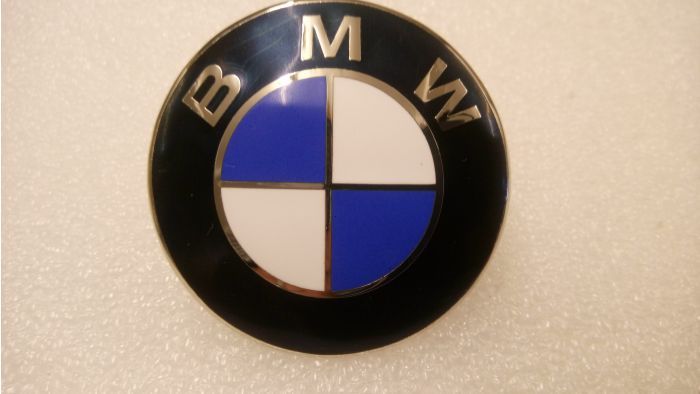 (E9 2.5CS-3.0CSL) Rear Wing BMW Roundel Badge