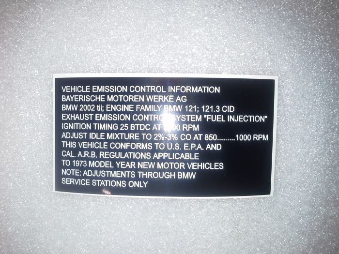 (02 models) USA Emission Sticker 2002tii E12 (J)
