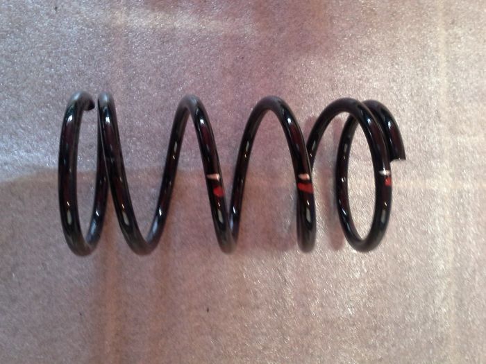 (02 models) Front Spring 40% Uprated 45mm Lower