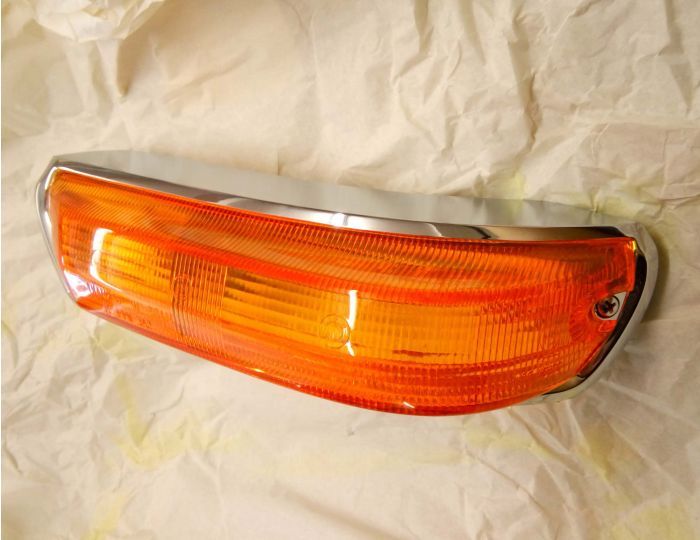 (02 models) Indicator Lamp Front LHD tii Touring  R
