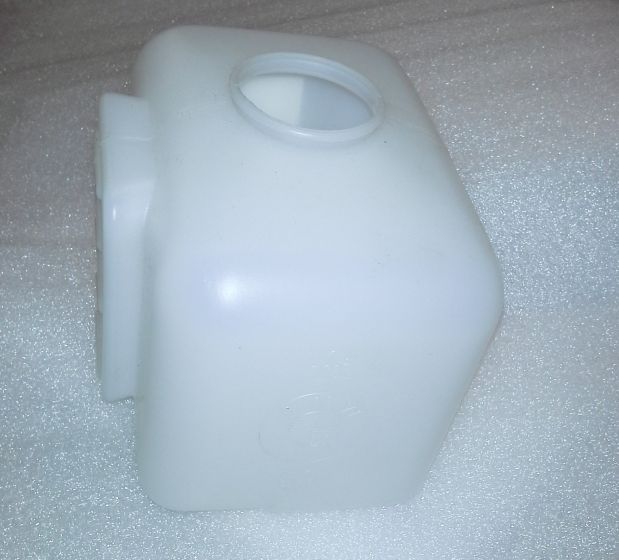 (02 models) Washer Bottle Square 2.5L (No Lid)